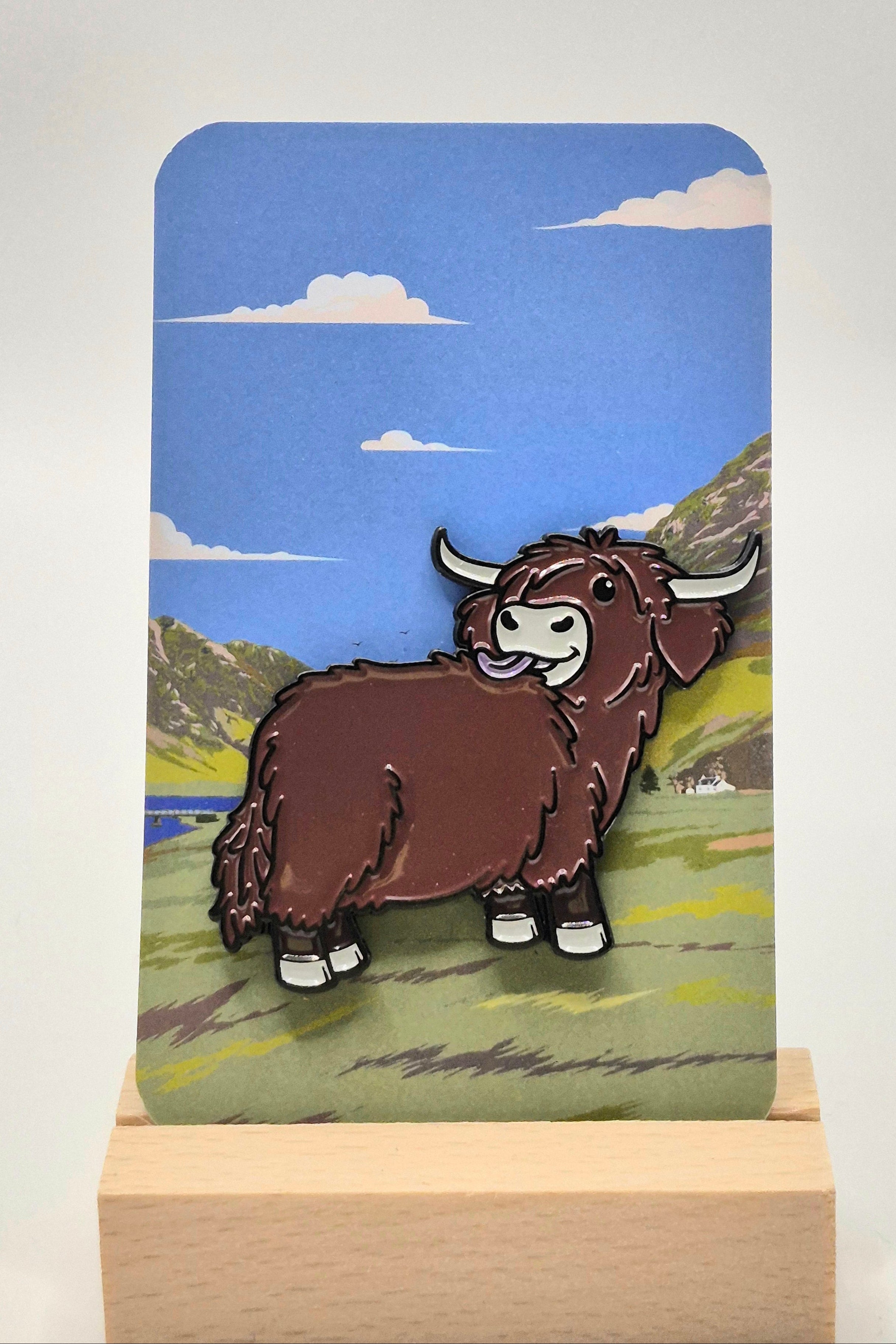 Isla - Highland Cow Pin