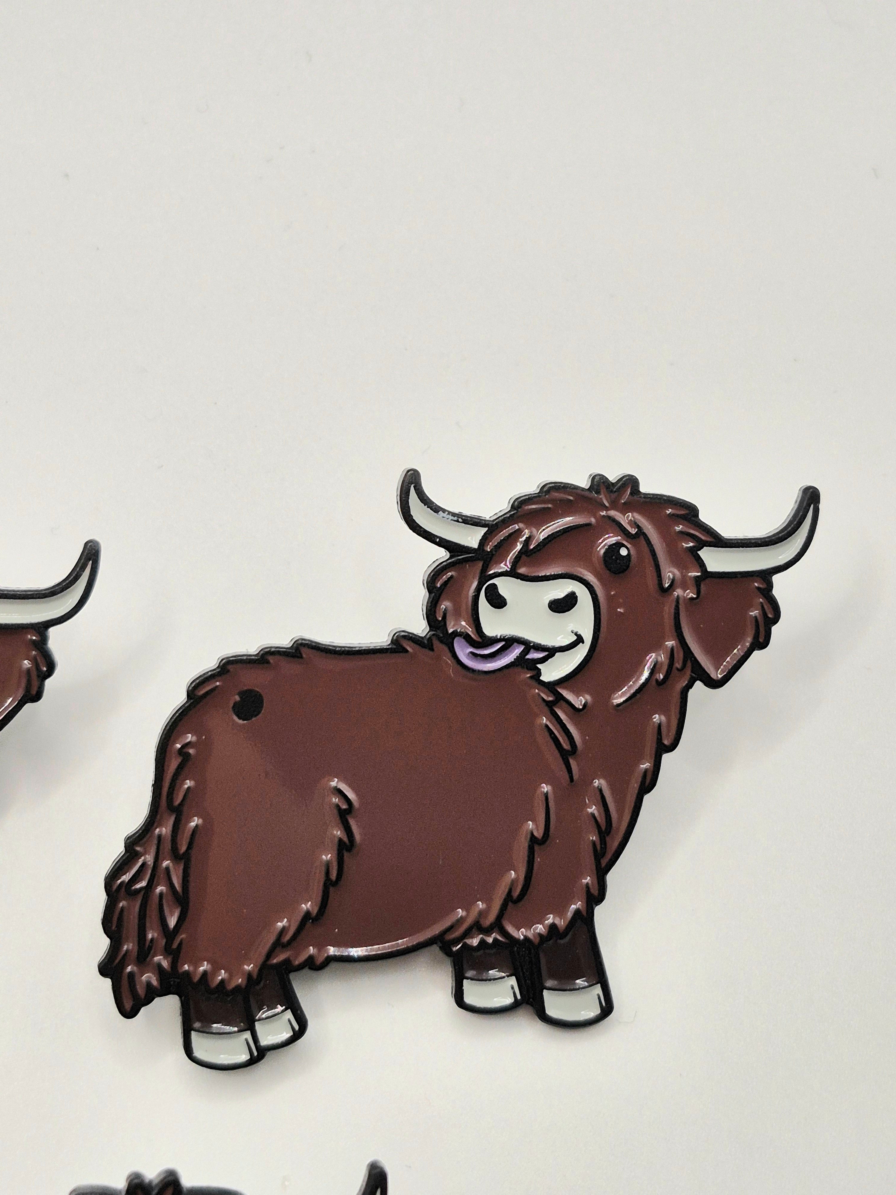 Isla - Highland Cow Pin  - B GRADE