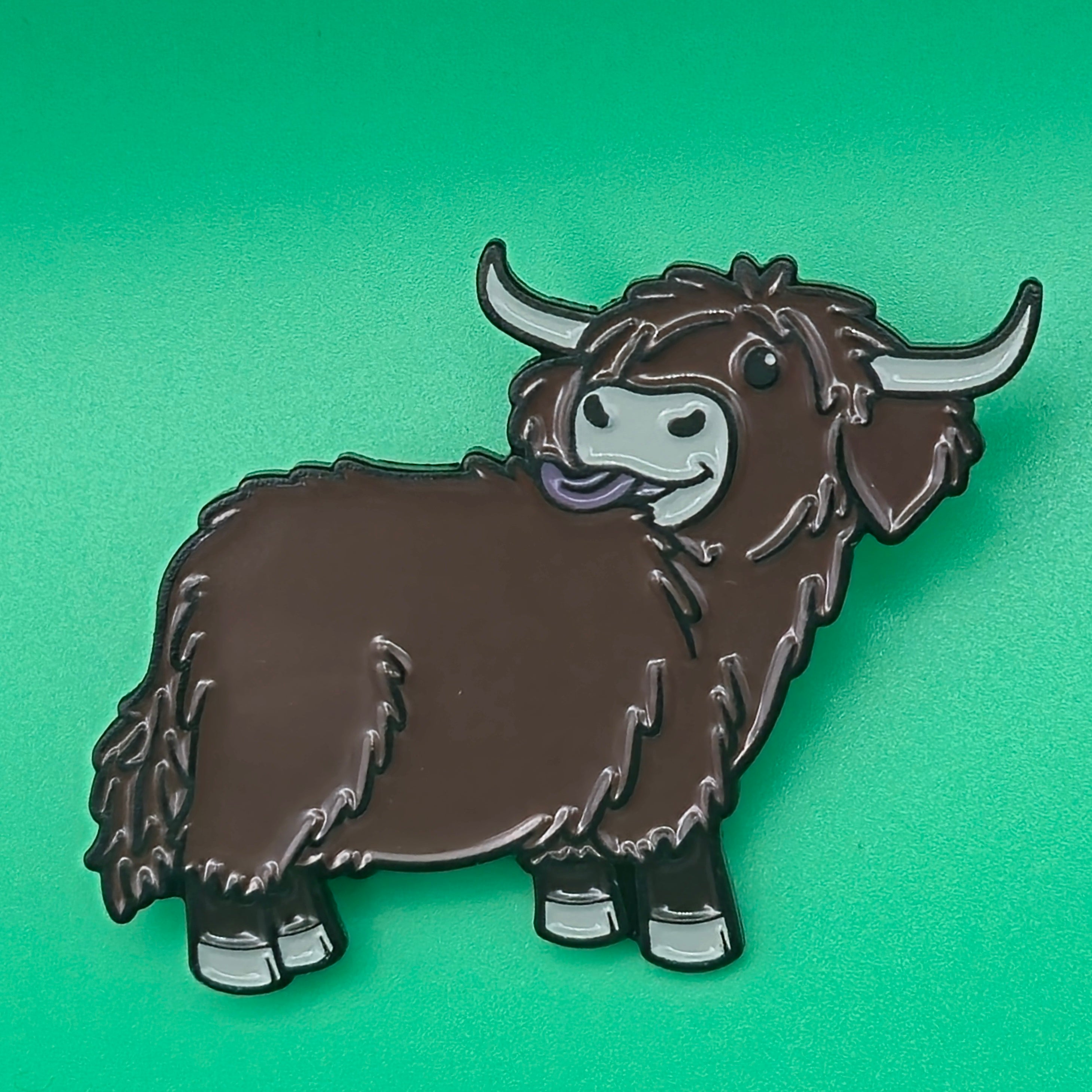 Isla - Highland Cow Pin