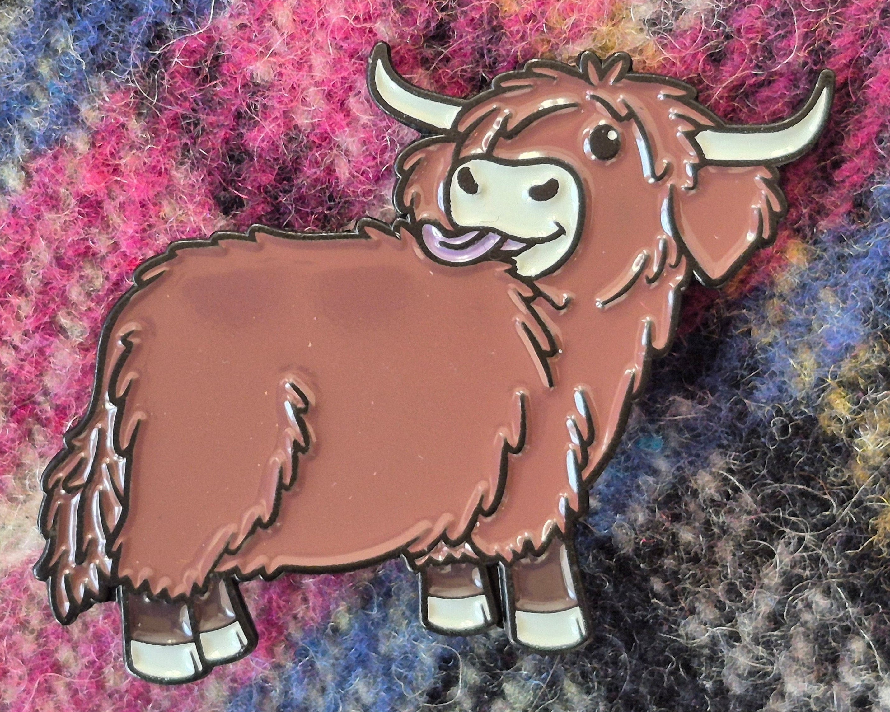 Isla - Highland Cow Pin